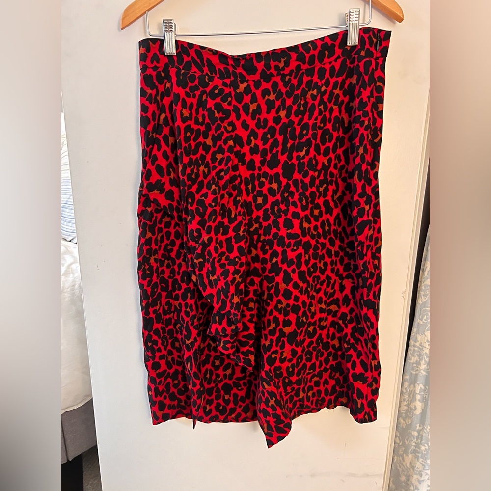 Zara faux wrap skirt in fun red leopard print. MIDI length size large